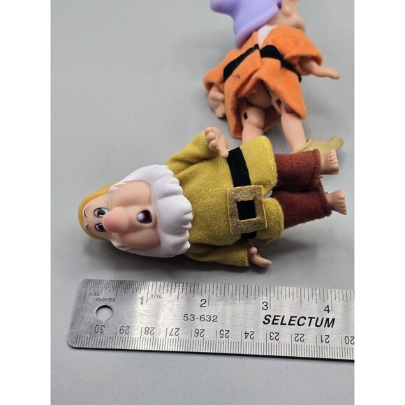 Disney Simba Toys Snow White and 6 Dwarves Vintage Toys Grumpy, Sleepy, Dopey - Picture 16 of 16